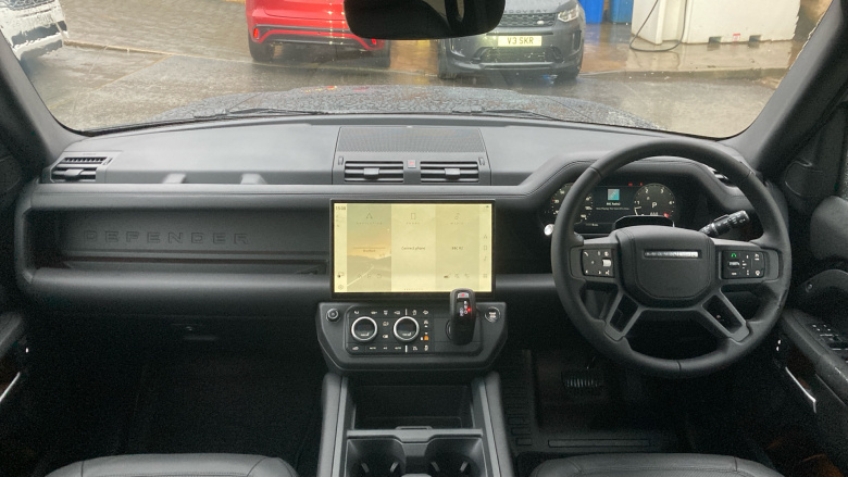 Land Rover Defender 3.0 D250 X-Dynamic HSE 110 5dr Auto Diesel Estate